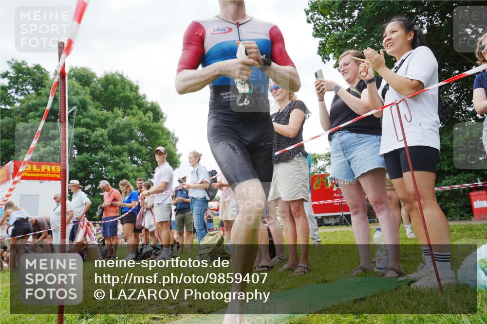 21.06.2026 - 29. Vierlanden-Triathlon LAZAROV Photography http://msf.ph/oto/9859407 21.06.2026 11:03:17 Schwimmen 703, 713 meine-sportfotos.de
