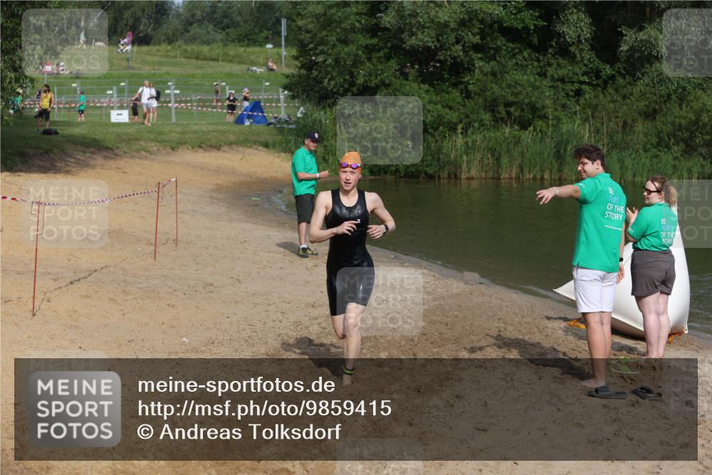 21.06.2026 - 29. Vierlanden-Triathlon Andreas Tolksdorf http://msf.ph/oto/9859415 21.06.2026 09:05:49 Schwimmen 299 meine-sportfotos.de