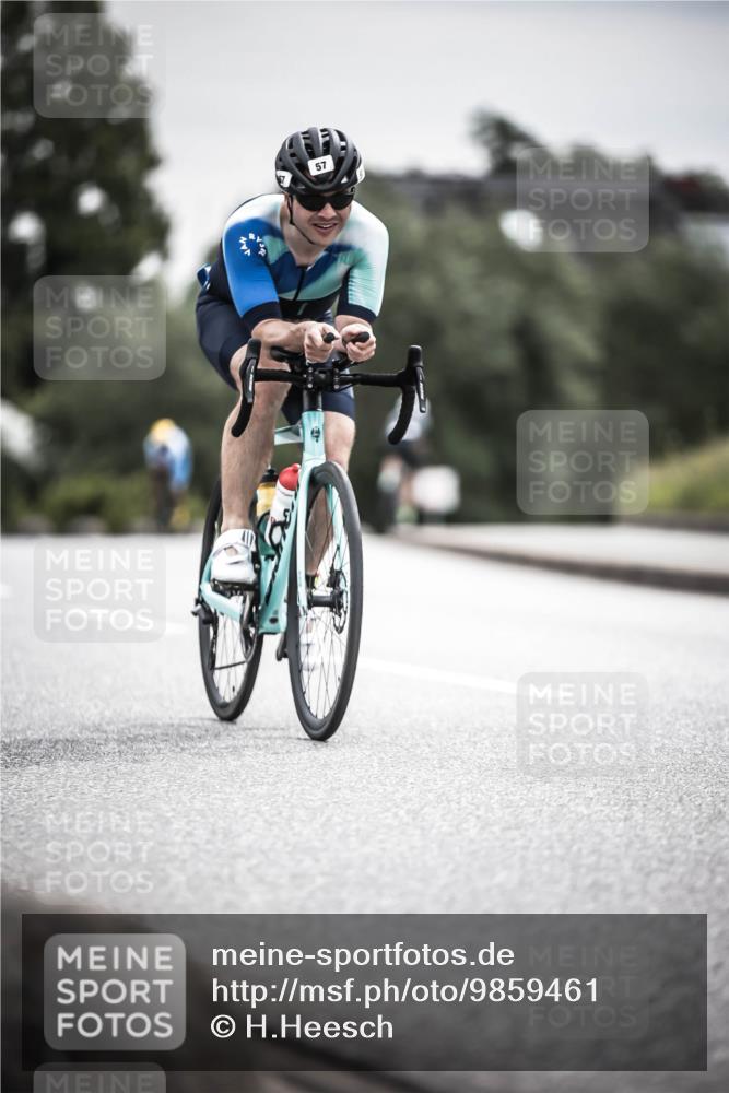 21.06.2026 - 29. Vierlanden-Triathlon H.Heesch http://msf.ph/oto/9859461 21.06.2026 10:32:09 Radfahren 19, 57, 196, 617 meine-sportfotos.de
