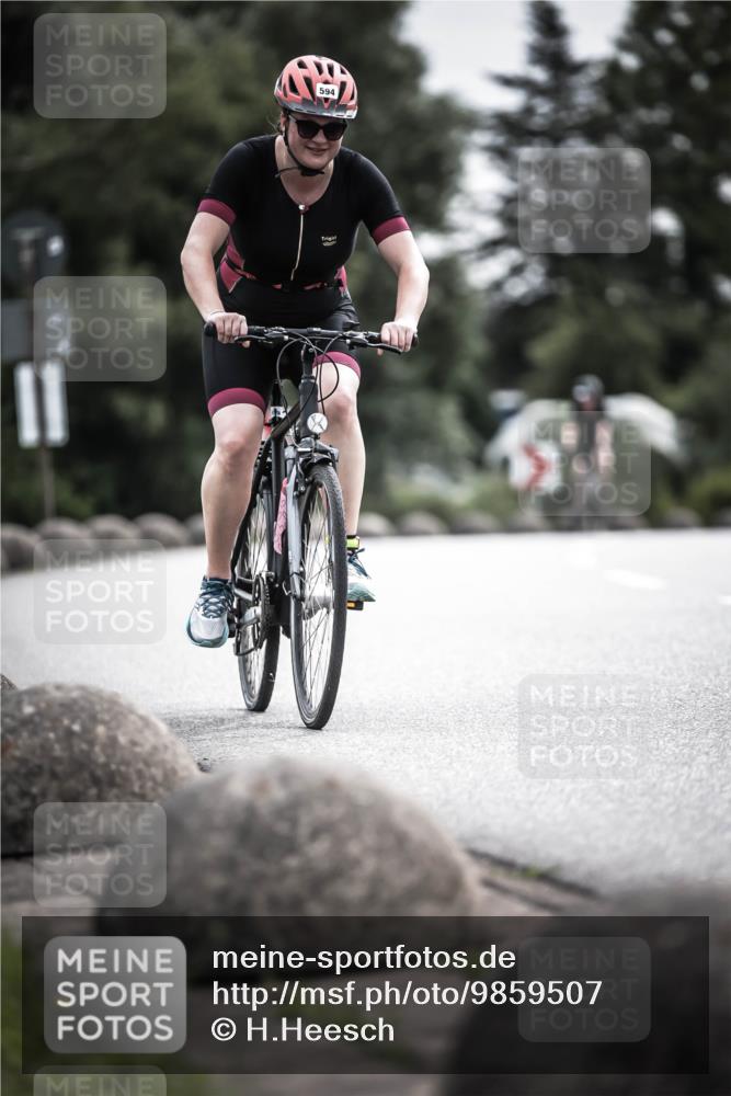 21.06.2026 - 29. Vierlanden-Triathlon H.Heesch http://msf.ph/oto/9859507 21.06.2026 10:32:15 Radfahren 84, 196, 199, 312, 594 meine-sportfotos.de