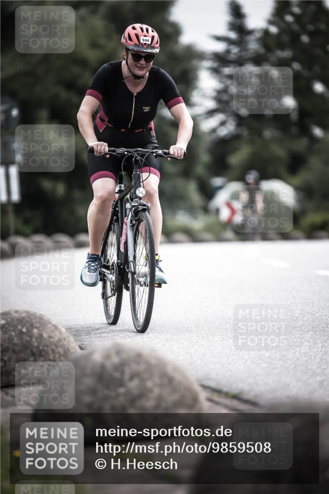 21.06.2026 - 29. Vierlanden-Triathlon H.Heesch http://msf.ph/oto/9859508 21.06.2026 10:32:15 Radfahren 84, 196, 199, 312, 594 meine-sportfotos.de