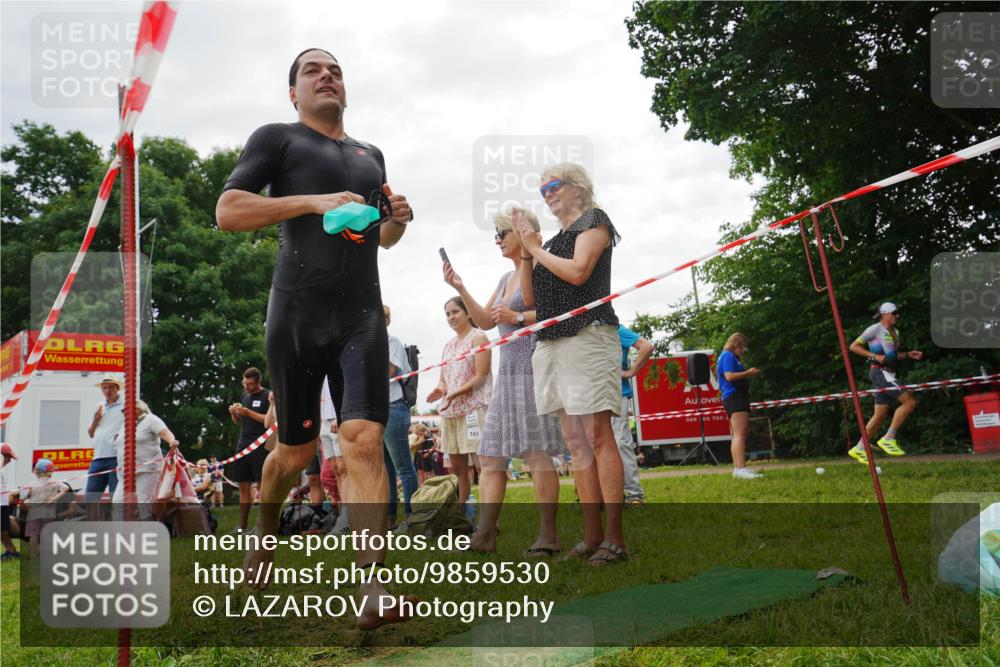 21.06.2026 - 29. Vierlanden-Triathlon LAZAROV Photography http://msf.ph/oto/9859530 21.06.2026 11:06:28 Schwimmen 628 meine-sportfotos.de