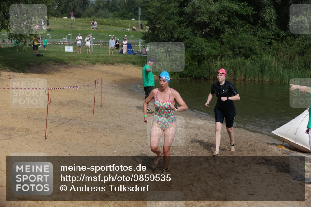 21.06.2026 - 29. Vierlanden-Triathlon Andreas Tolksdorf http://msf.ph/oto/9859535 21.06.2026 09:08:19 Schwimmen 224, 228, 233, 268, 1354 meine-sportfotos.de