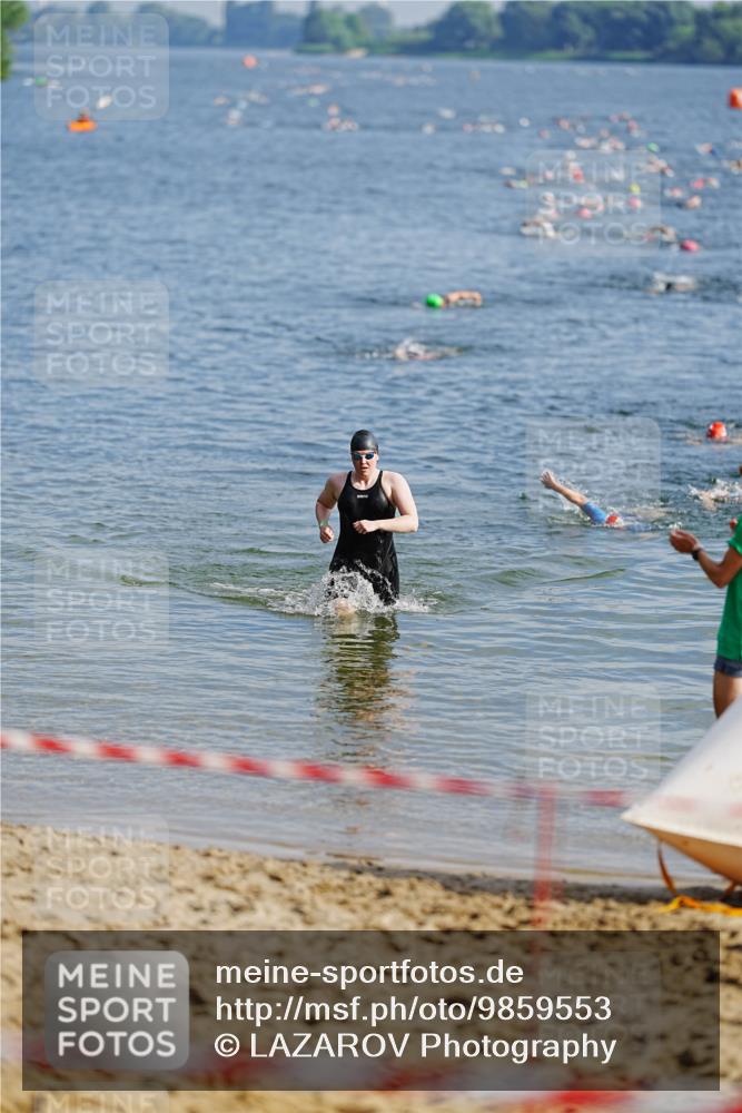 21.06.2026 - 29. Vierlanden-Triathlon LAZAROV Photography http://msf.ph/oto/9859553 21.06.2026 08:34:27 Schwimmen  meine-sportfotos.de