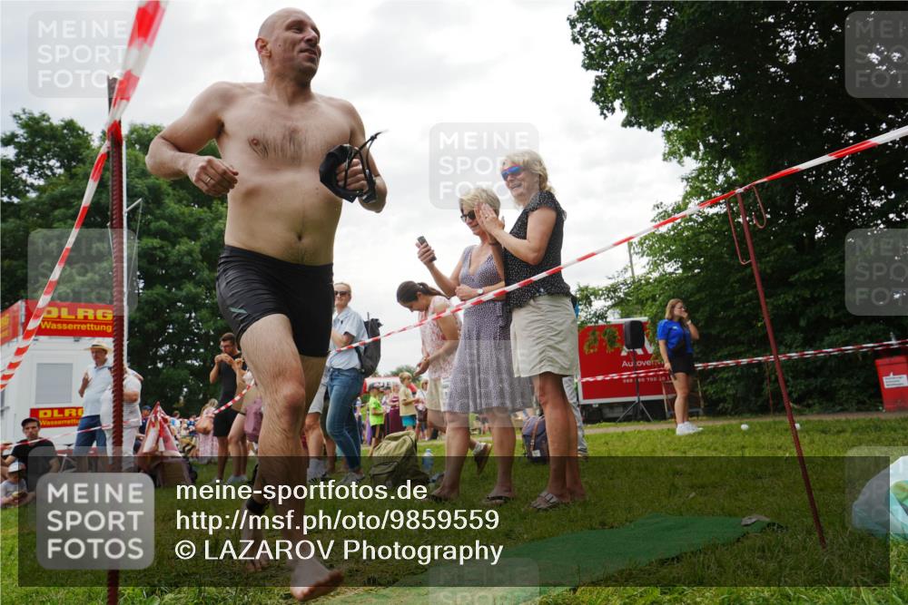21.06.2026 - 29. Vierlanden-Triathlon LAZAROV Photography http://msf.ph/oto/9859559 21.06.2026 11:07:16 Schwimmen 684 meine-sportfotos.de