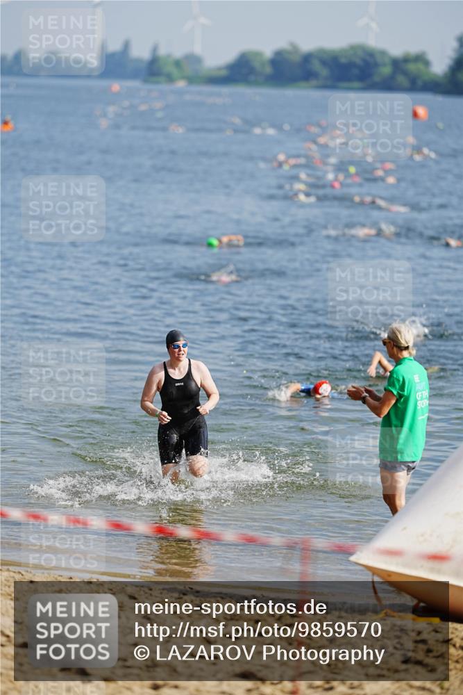 21.06.2026 - 29. Vierlanden-Triathlon LAZAROV Photography http://msf.ph/oto/9859570 21.06.2026 08:34:29 Schwimmen  meine-sportfotos.de