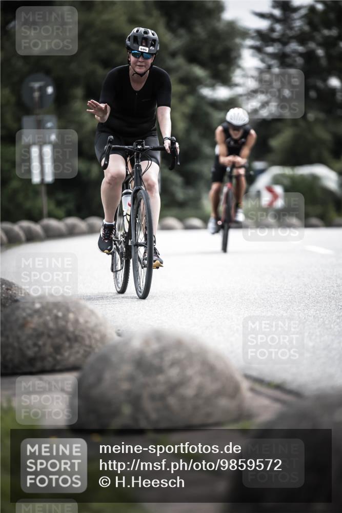 21.06.2026 - 29. Vierlanden-Triathlon H.Heesch http://msf.ph/oto/9859572 21.06.2026 10:32:22 Radfahren 13, 54, 84, 165, 169, 199, 595 meine-sportfotos.de