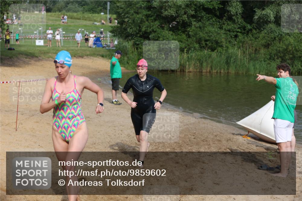 21.06.2026 - 29. Vierlanden-Triathlon Andreas Tolksdorf http://msf.ph/oto/9859602 21.06.2026 09:08:20 Schwimmen 224, 228, 233, 268, 1354 meine-sportfotos.de