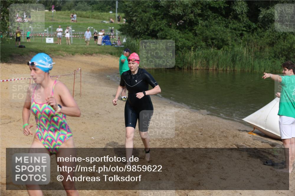 21.06.2026 - 29. Vierlanden-Triathlon Andreas Tolksdorf http://msf.ph/oto/9859622 21.06.2026 09:08:21 Schwimmen 224, 233, 257, 268, 1354 meine-sportfotos.de