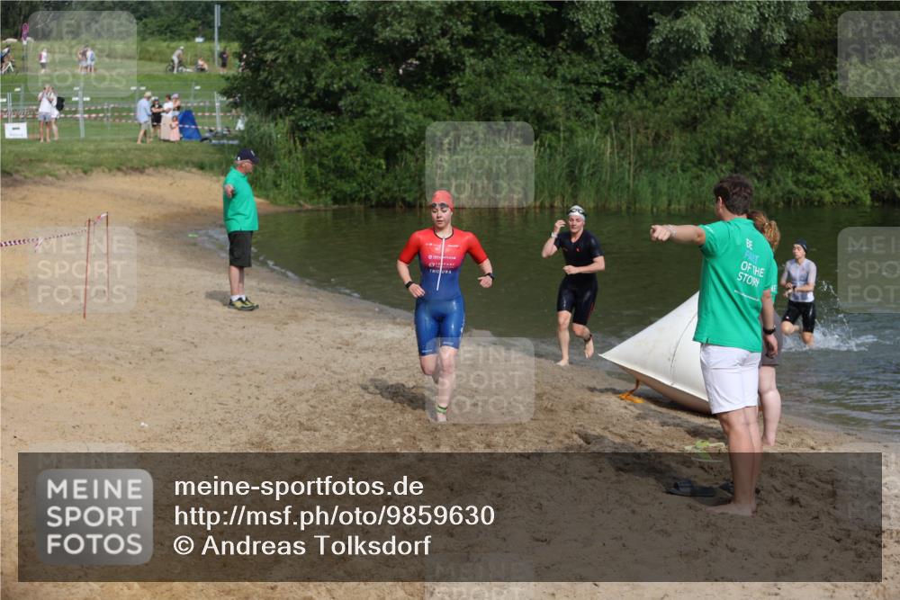21.06.2026 - 29. Vierlanden-Triathlon Andreas Tolksdorf http://msf.ph/oto/9859630 21.06.2026 09:08:27 Schwimmen 233, 257, 268 meine-sportfotos.de