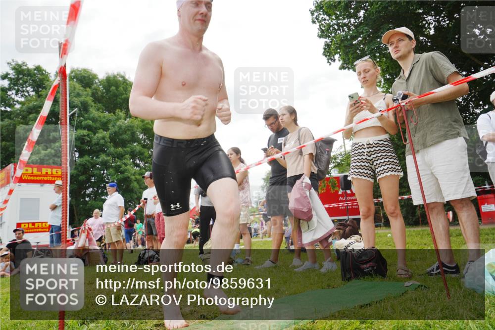 21.06.2026 - 29. Vierlanden-Triathlon LAZAROV Photography http://msf.ph/oto/9859631 21.06.2026 11:10:14 Schwimmen 741, 773 meine-sportfotos.de