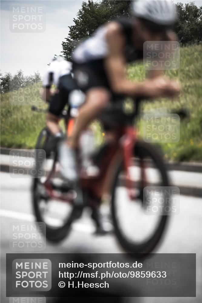 21.06.2026 - 29. Vierlanden-Triathlon H.Heesch http://msf.ph/oto/9859633 21.06.2026 10:32:24 Radfahren 12, 13, 54, 84, 165, 169, 199, 239, 324, 595 meine-sportfotos.de