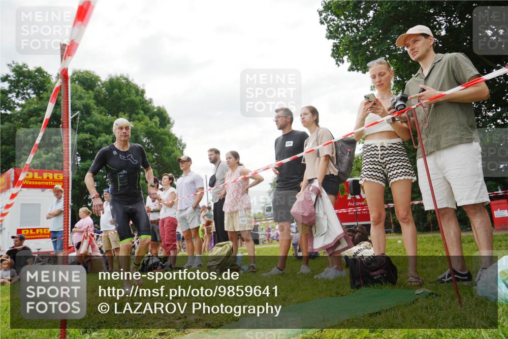 21.06.2026 - 29. Vierlanden-Triathlon LAZAROV Photography http://msf.ph/oto/9859641 21.06.2026 11:10:37 Schwimmen 730, 777 meine-sportfotos.de