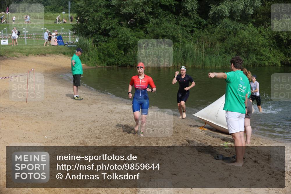 21.06.2026 - 29. Vierlanden-Triathlon Andreas Tolksdorf http://msf.ph/oto/9859644 21.06.2026 09:08:28 Schwimmen 226, 233, 257, 268 meine-sportfotos.de