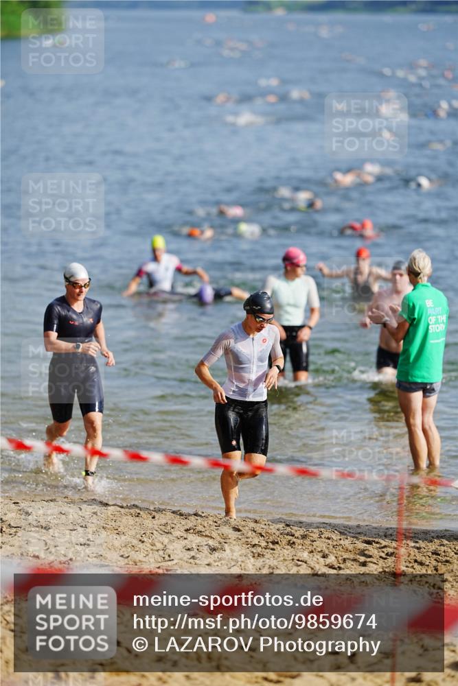 21.06.2026 - 29. Vierlanden-Triathlon LAZAROV Photography http://msf.ph/oto/9859674 21.06.2026 08:35:49 Schwimmen  meine-sportfotos.de