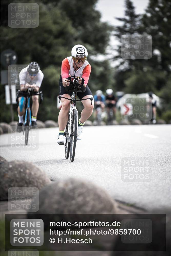 21.06.2026 - 29. Vierlanden-Triathlon H.Heesch http://msf.ph/oto/9859700 21.06.2026 10:32:30 Radfahren 12, 54, 93, 217, 239, 299, 302, 324 meine-sportfotos.de