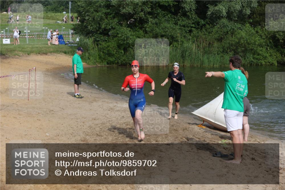 21.06.2026 - 29. Vierlanden-Triathlon Andreas Tolksdorf http://msf.ph/oto/9859702 21.06.2026 09:08:28 Schwimmen 226, 233, 257, 268 meine-sportfotos.de