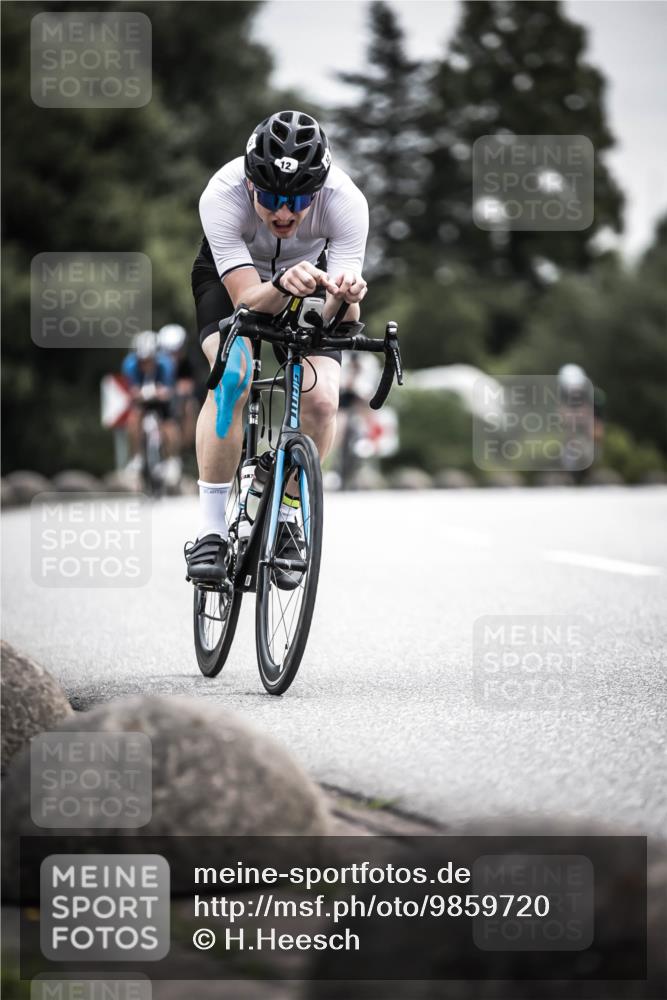 21.06.2026 - 29. Vierlanden-Triathlon H.Heesch http://msf.ph/oto/9859720 21.06.2026 10:32:31 Radfahren 12, 54, 93, 217, 239, 287, 299, 302, 324 meine-sportfotos.de