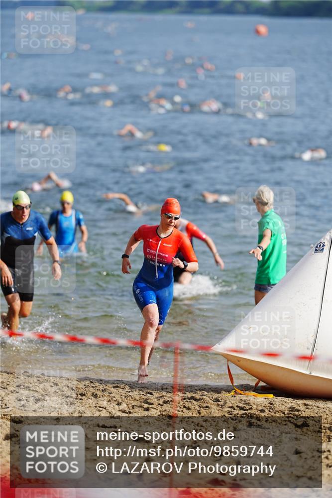 21.06.2026 - 29. Vierlanden-Triathlon LAZAROV Photography http://msf.ph/oto/9859744 21.06.2026 08:36:11 Schwimmen  meine-sportfotos.de