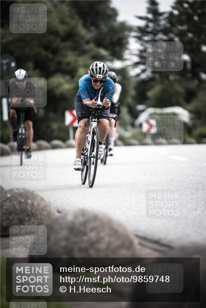 21.06.2026 - 29. Vierlanden-Triathlon H.Heesch http://msf.ph/oto/9859748 21.06.2026 10:32:34 Radfahren 12, 93, 217, 239, 287, 299, 302, 324 meine-sportfotos.de
