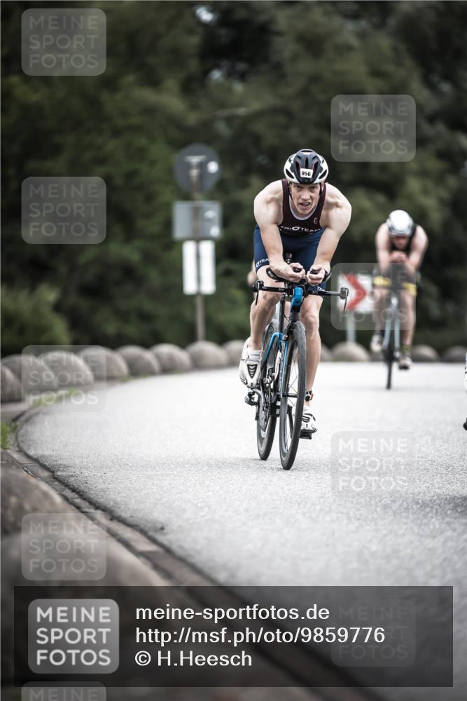 21.06.2026 - 29. Vierlanden-Triathlon H.Heesch http://msf.ph/oto/9859776 21.06.2026 12:06:11 Radfahren 264, 706, 752, 829, 913, 919, 941, 954, 956, 957, 965, 972, 975 meine-sportfotos.de