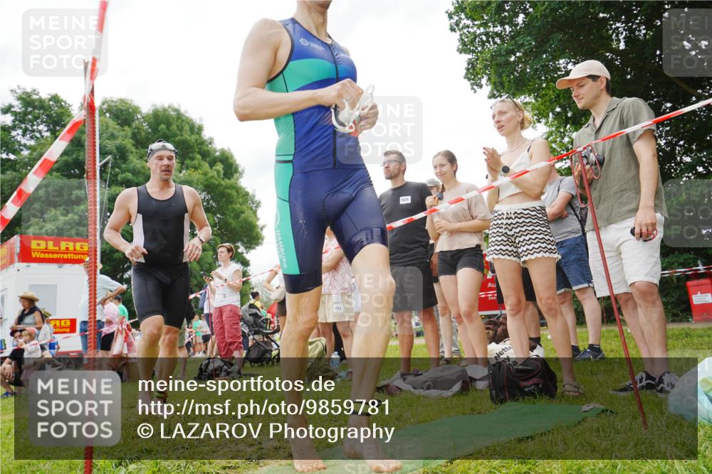 21.06.2026 - 29. Vierlanden-Triathlon LAZAROV Photography http://msf.ph/oto/9859781 21.06.2026 11:13:47 Schwimmen 809, 819, 825 meine-sportfotos.de
