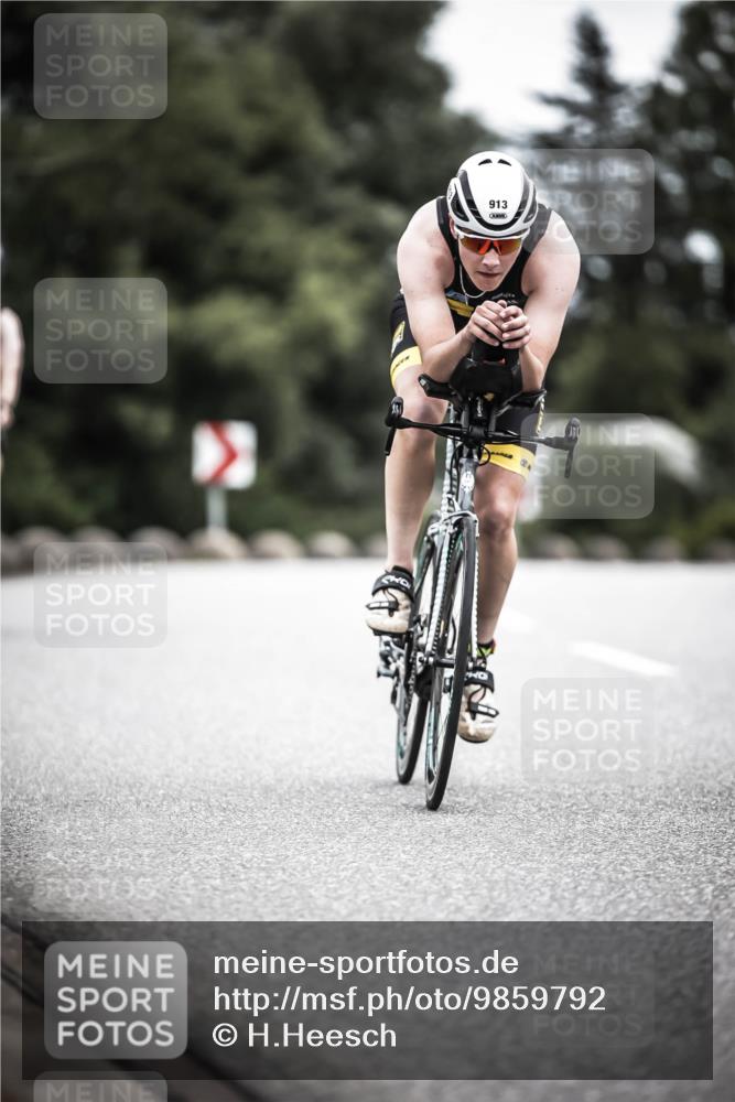 21.06.2026 - 29. Vierlanden-Triathlon H.Heesch http://msf.ph/oto/9859792 21.06.2026 12:06:12 Radfahren 264, 706, 752, 829, 913, 919, 941, 954, 956, 957, 965, 972, 975 meine-sportfotos.de