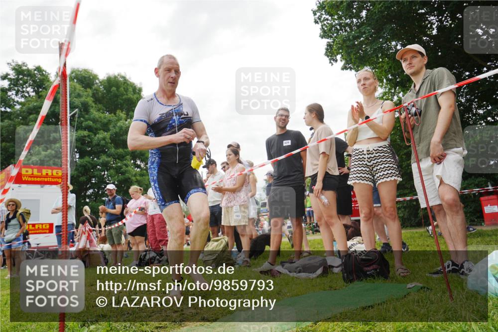 21.06.2026 - 29. Vierlanden-Triathlon LAZAROV Photography http://msf.ph/oto/9859793 21.06.2026 11:15:29 Schwimmen 781 meine-sportfotos.de