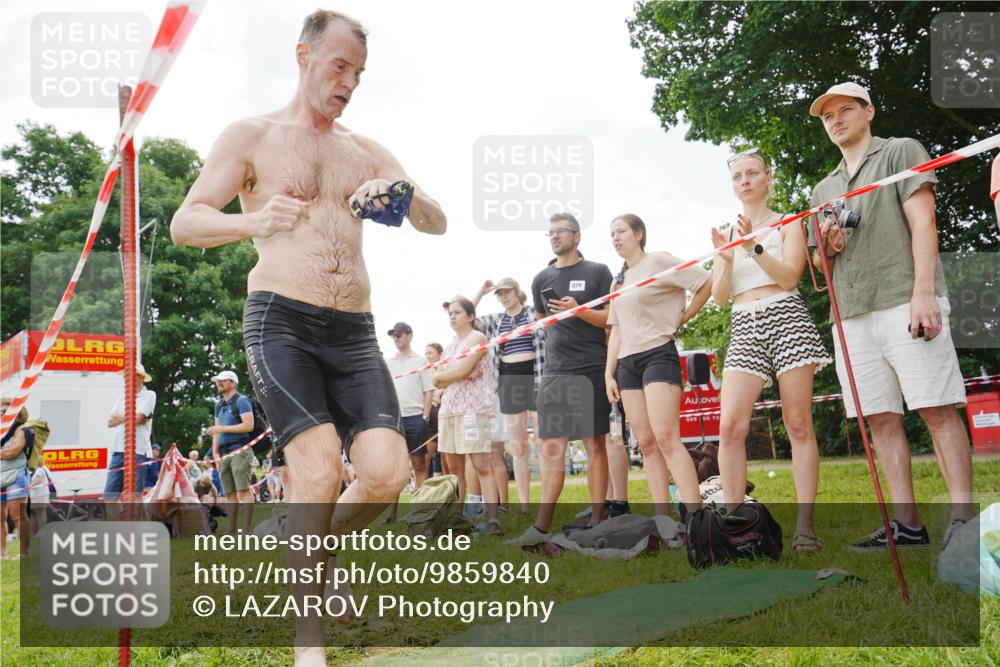 21.06.2026 - 29. Vierlanden-Triathlon LAZAROV Photography http://msf.ph/oto/9859840 21.06.2026 11:18:36 Schwimmen 769, 786 meine-sportfotos.de