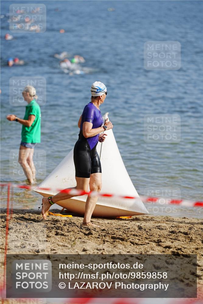 21.06.2026 - 29. Vierlanden-Triathlon LAZAROV Photography http://msf.ph/oto/9859858 21.06.2026 08:36:35 Schwimmen  meine-sportfotos.de