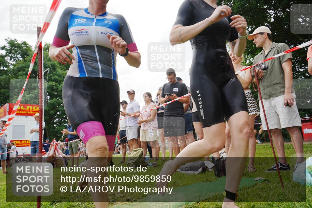 21.06.2026 - 29. Vierlanden-Triathlon LAZAROV Photography http://msf.ph/oto/9859859 21.06.2026 11:18:54 Schwimmen 844, 879, 882, 905 meine-sportfotos.de