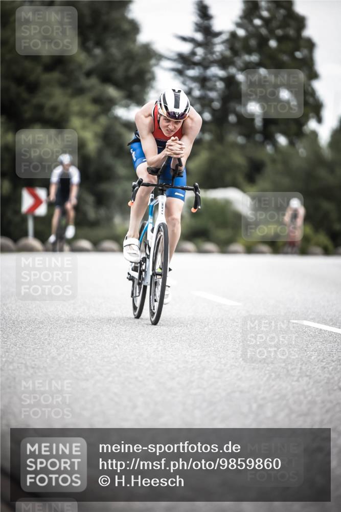 21.06.2026 - 29. Vierlanden-Triathlon H.Heesch http://msf.ph/oto/9859860 21.06.2026 12:06:22 Radfahren 754, 833, 837, 958, 971 meine-sportfotos.de
