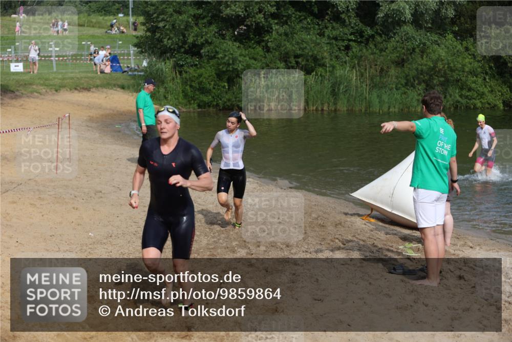 21.06.2026 - 29. Vierlanden-Triathlon Andreas Tolksdorf http://msf.ph/oto/9859864 21.06.2026 09:08:31 Schwimmen 226, 233, 257, 268 meine-sportfotos.de