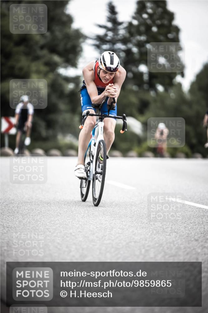 21.06.2026 - 29. Vierlanden-Triathlon H.Heesch http://msf.ph/oto/9859865 21.06.2026 12:06:22 Radfahren 754, 833, 837, 958, 971 meine-sportfotos.de