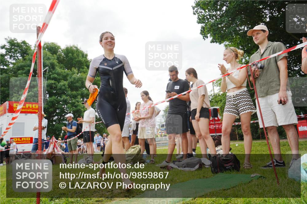 21.06.2026 - 29. Vierlanden-Triathlon LAZAROV Photography http://msf.ph/oto/9859867 21.06.2026 11:19:06 Schwimmen 776, 828 meine-sportfotos.de