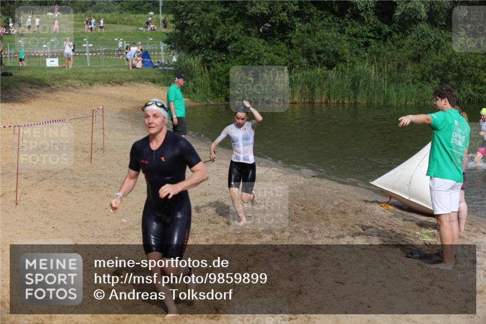 21.06.2026 - 29. Vierlanden-Triathlon Andreas Tolksdorf http://msf.ph/oto/9859899 21.06.2026 09:08:31 Schwimmen 226, 233, 257, 268 meine-sportfotos.de