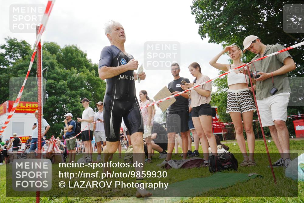 21.06.2026 - 29. Vierlanden-Triathlon LAZAROV Photography http://msf.ph/oto/9859930 21.06.2026 11:21:30 Schwimmen 768, 793 meine-sportfotos.de