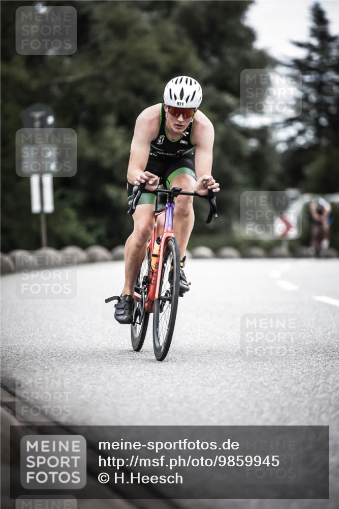 21.06.2026 - 29. Vierlanden-Triathlon H.Heesch http://msf.ph/oto/9859945 21.06.2026 12:06:28 Radfahren 754, 833, 909, 920, 959, 970, 971 meine-sportfotos.de