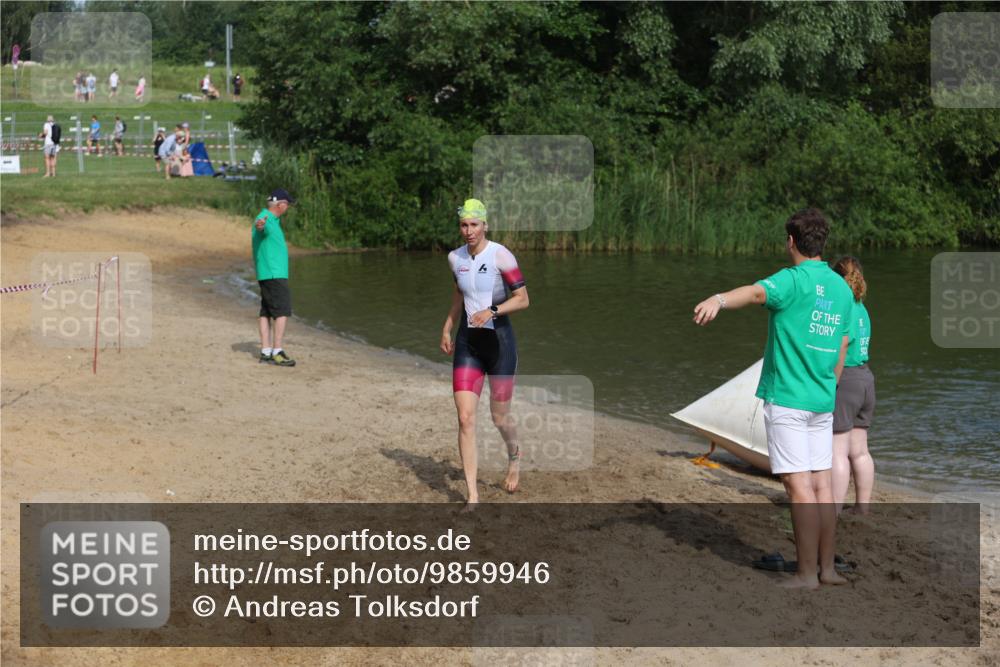21.06.2026 - 29. Vierlanden-Triathlon Andreas Tolksdorf http://msf.ph/oto/9859946 21.06.2026 09:08:37 Schwimmen 221, 226, 257 meine-sportfotos.de