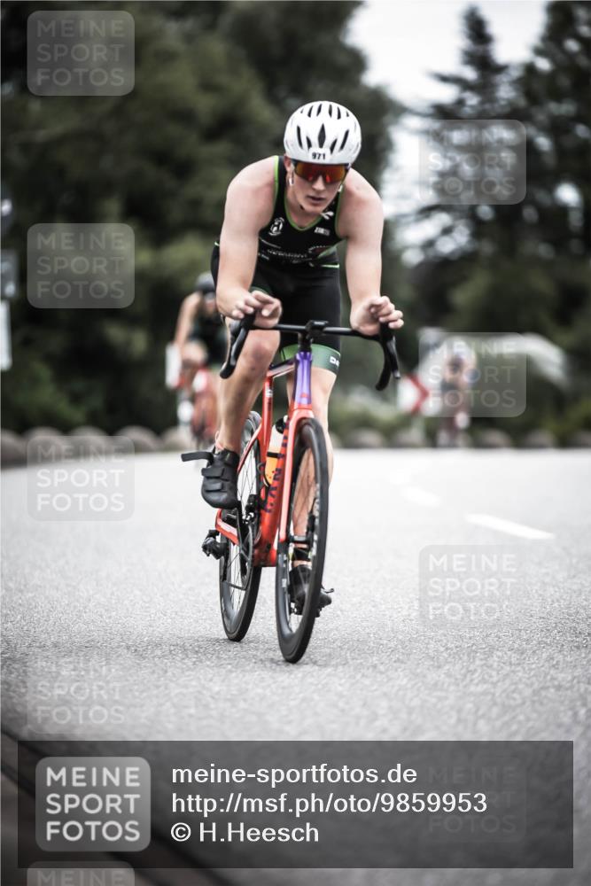 21.06.2026 - 29. Vierlanden-Triathlon H.Heesch http://msf.ph/oto/9859953 21.06.2026 12:06:28 Radfahren 754, 833, 909, 920, 959, 970, 971 meine-sportfotos.de