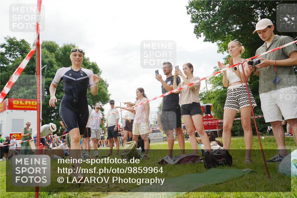 21.06.2026 - 29. Vierlanden-Triathlon LAZAROV Photography http://msf.ph/oto/9859964 21.06.2026 11:22:41 Schwimmen 841, 848, 873, 899, 906 meine-sportfotos.de