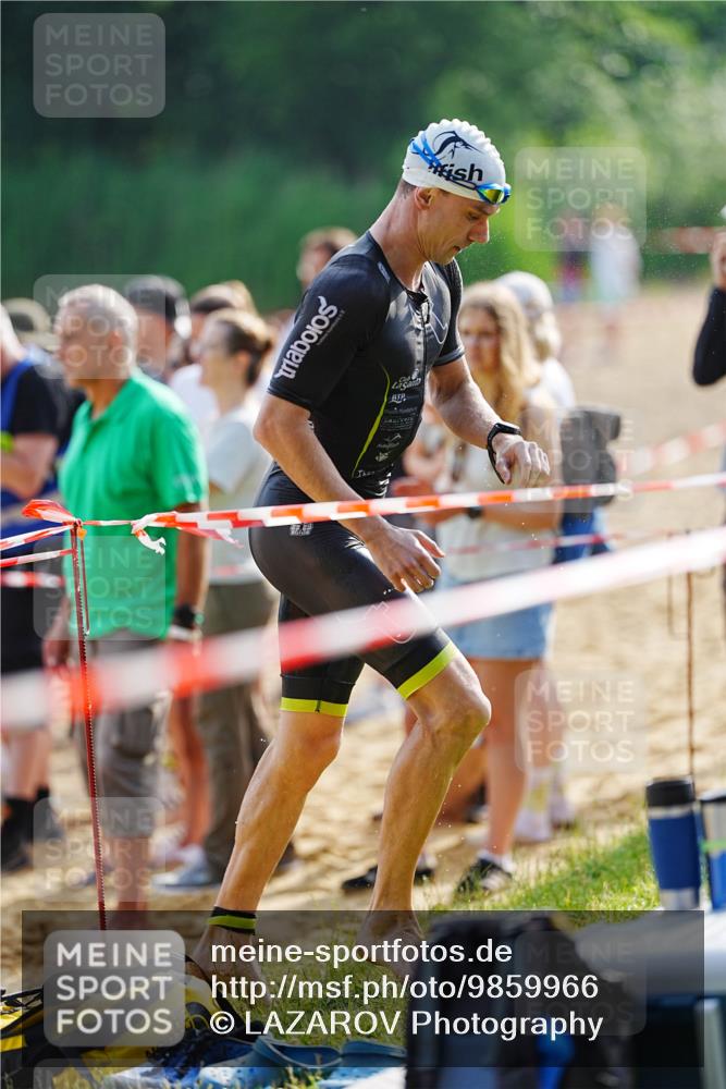 21.06.2026 - 29. Vierlanden-Triathlon LAZAROV Photography http://msf.ph/oto/9859966 21.06.2026 08:38:03 Schwimmen 13, 37 meine-sportfotos.de