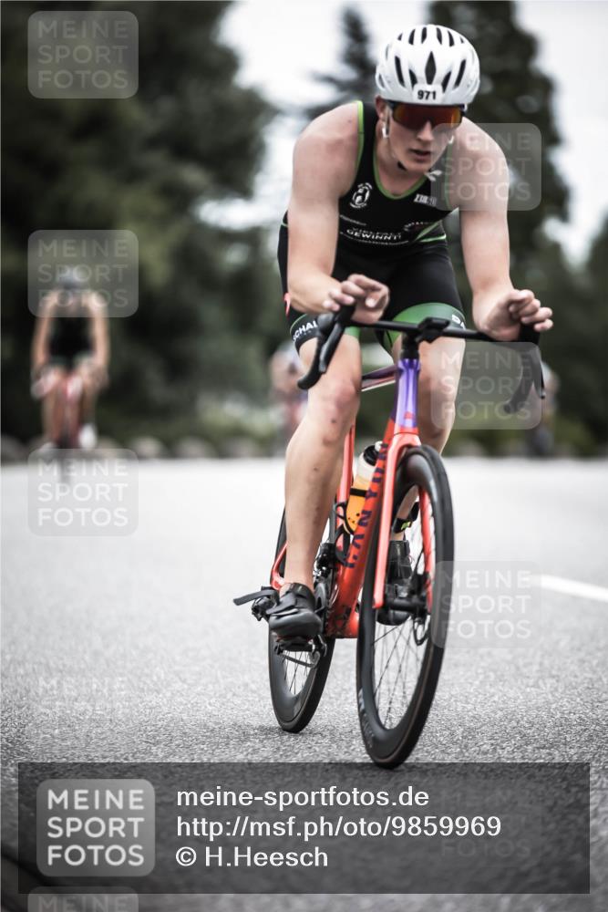 21.06.2026 - 29. Vierlanden-Triathlon H.Heesch http://msf.ph/oto/9859969 21.06.2026 12:06:28 Radfahren 754, 833, 909, 920, 959, 970, 971 meine-sportfotos.de