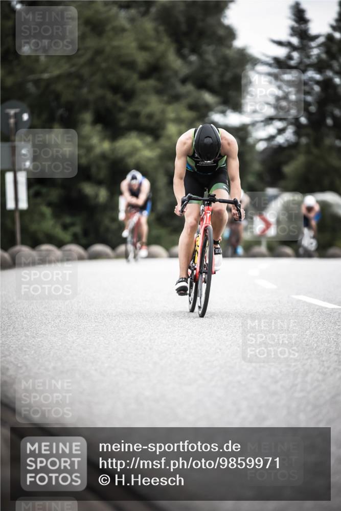 21.06.2026 - 29. Vierlanden-Triathlon H.Heesch http://msf.ph/oto/9859971 21.06.2026 12:06:30 Radfahren 754, 833, 909, 920, 959, 970, 971 meine-sportfotos.de