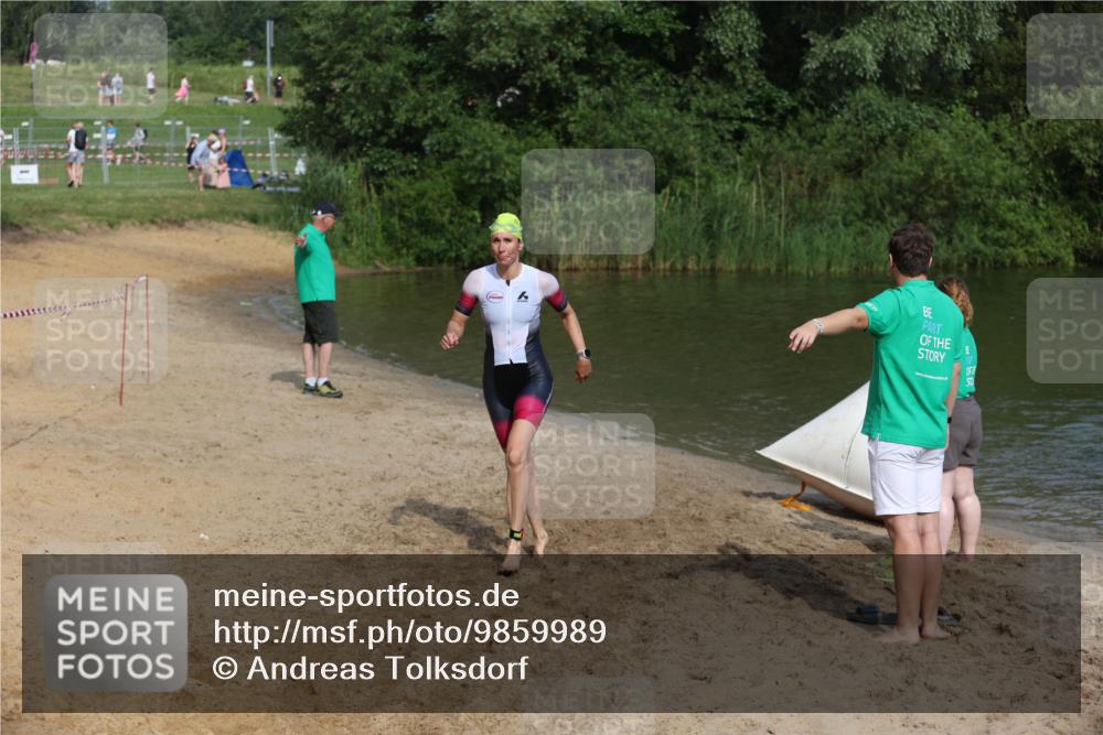 21.06.2026 - 29. Vierlanden-Triathlon Andreas Tolksdorf http://msf.ph/oto/9859989 21.06.2026 09:08:37 Schwimmen 221, 226, 257 meine-sportfotos.de
