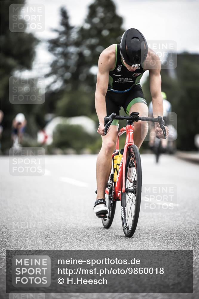21.06.2026 - 29. Vierlanden-Triathlon H.Heesch http://msf.ph/oto/9860018 21.06.2026 12:06:30 Radfahren 754, 833, 909, 920, 959, 970, 971 meine-sportfotos.de