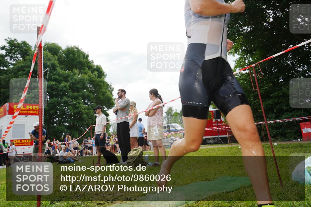 21.06.2026 - 29. Vierlanden-Triathlon LAZAROV Photography http://msf.ph/oto/9860026 21.06.2026 11:24:33 Schwimmen 818, 831, 837, 840, 859, 903 meine-sportfotos.de
