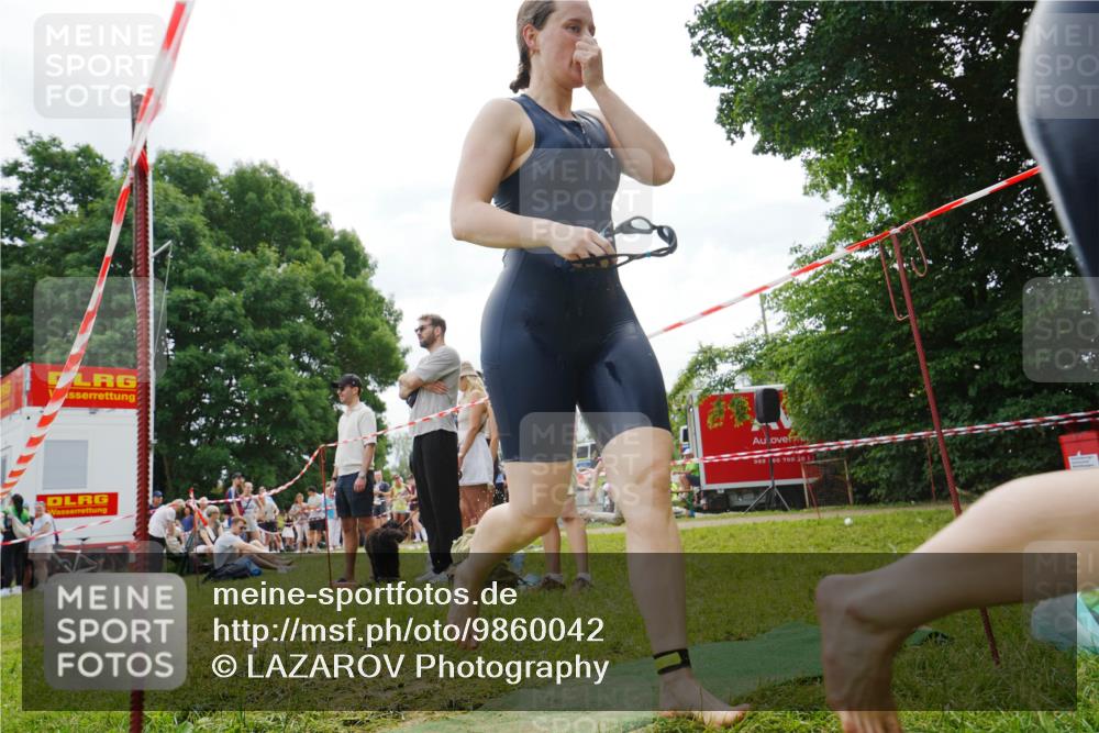 21.06.2026 - 29. Vierlanden-Triathlon LAZAROV Photography http://msf.ph/oto/9860042 21.06.2026 11:24:38 Schwimmen 818, 831, 837, 840, 852, 859, 888, 903 meine-sportfotos.de