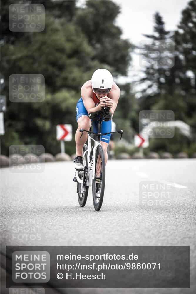 21.06.2026 - 29. Vierlanden-Triathlon H.Heesch http://msf.ph/oto/9860071 21.06.2026 12:06:34 Radfahren 804, 909, 920, 959, 970 meine-sportfotos.de