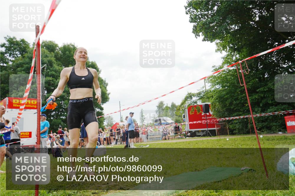 21.06.2026 - 29. Vierlanden-Triathlon LAZAROV Photography http://msf.ph/oto/9860099 21.06.2026 11:26:56 Schwimmen 855, 856, 861 meine-sportfotos.de